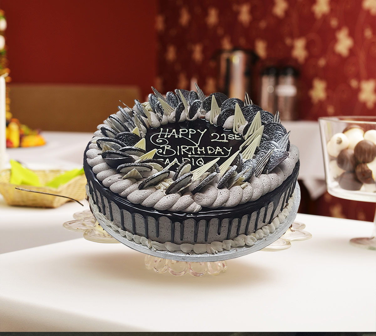 king-oreo-cake_1 King Oreo Cake - Image 1