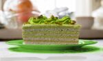 pistacho Slice Cake